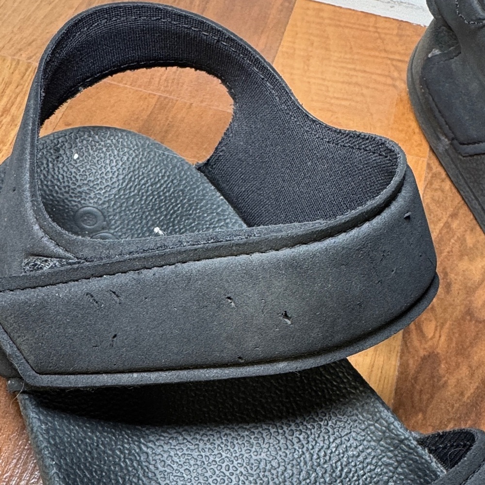 Adidas Kids Black Slide Sandals - Picture 3 of 7